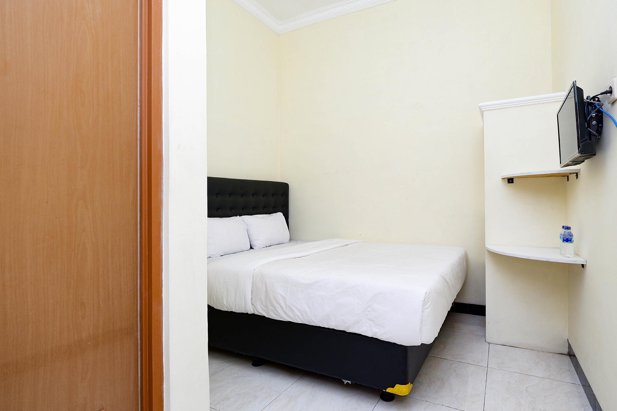 Super Oyo Capital O 2258 Santana Syariah Guest House Kartosuro Dış mekan fotoğraf